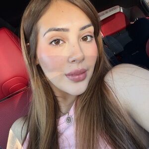 Meet your Posher, Stephanie